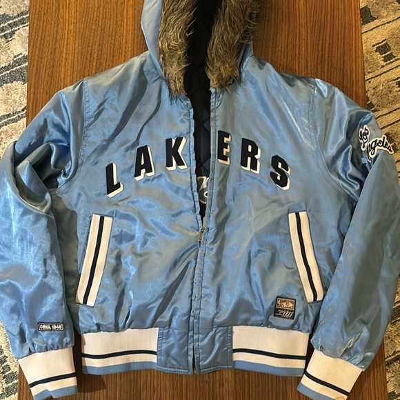 Los Angeles Lakers vintage reversable jacket - Picture 5 of 10